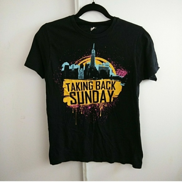 Tops - Taking Back Sunday Graphic T-Shirt